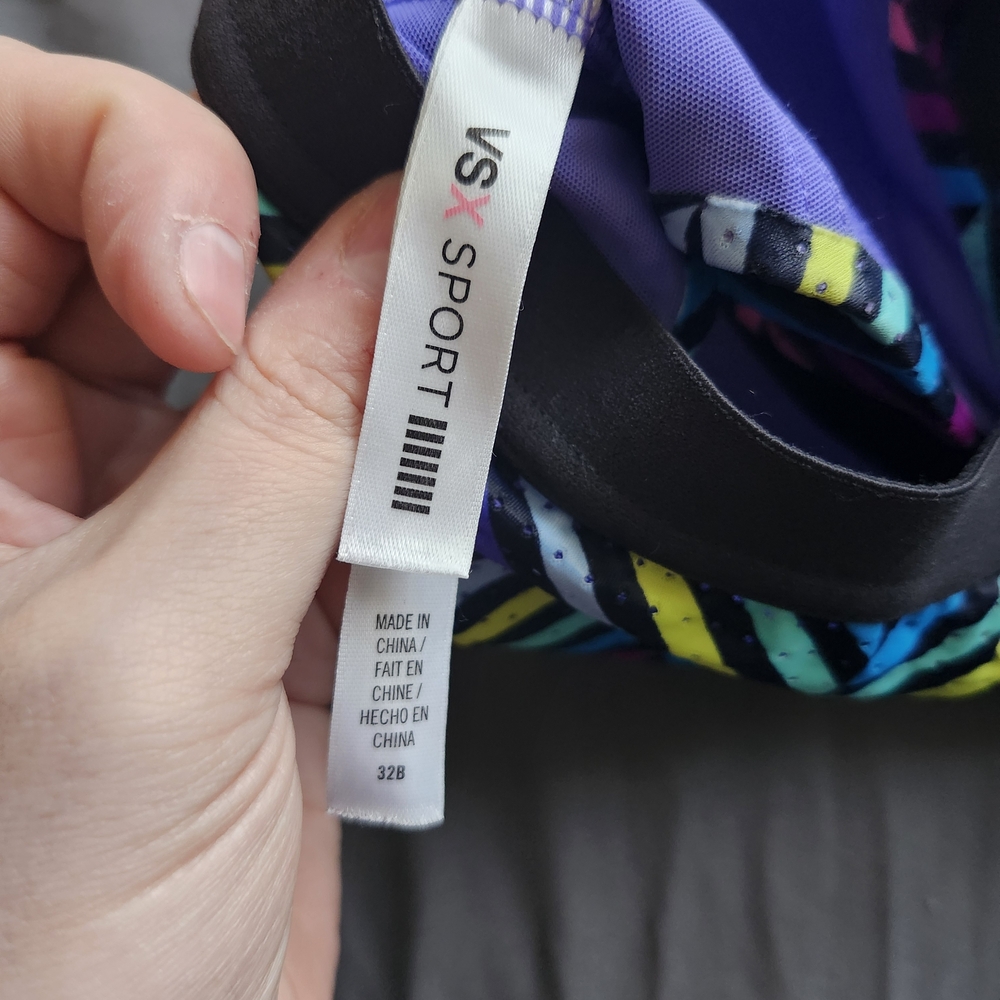 Victorias Secret 32B Sports Bra Geometric Print VSX Sport Pullover Wireless - Picture 3 of 5